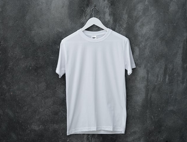 白いtシャツ